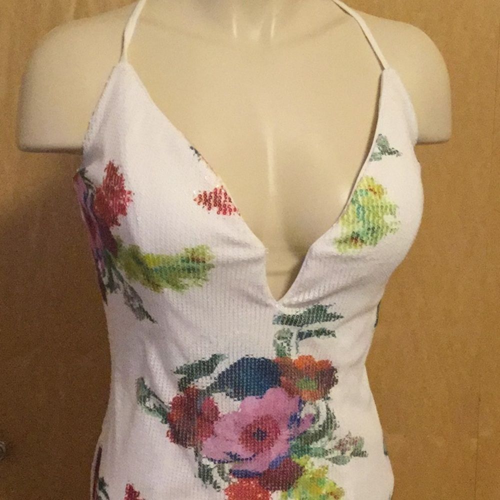 Jovani Floral Sequin Gown w/ Open Back - Picture 4 of 9